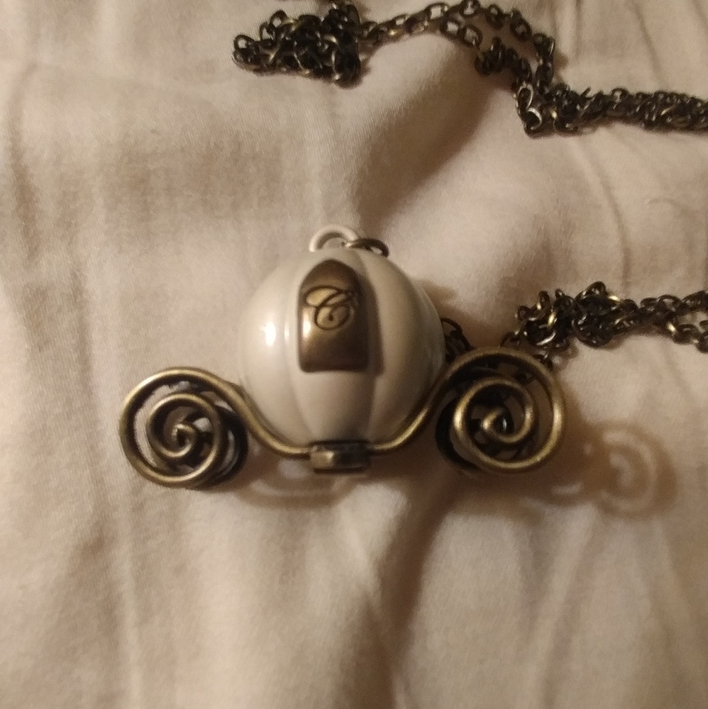 Cinderella's Carriage Necklace - Picture 2 of 2